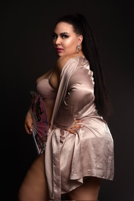 Nasty Von Nette pornostar nackten archiv