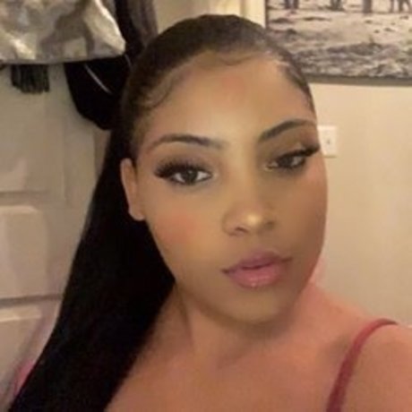 Namiah model nette bilder