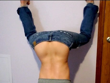 Natural Kelly s Butt Crack sexy nette bild