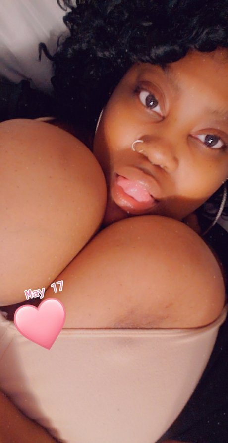 FREE PIRIT nackten foto