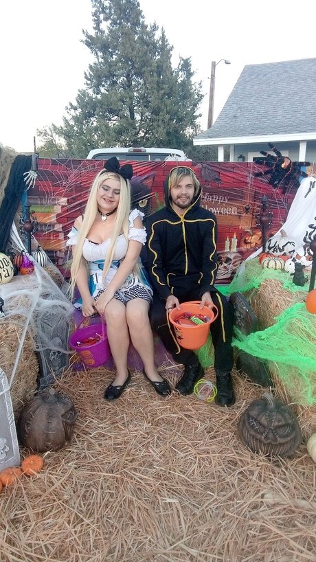 Lucifina kitten schauspielerin nackt galerie