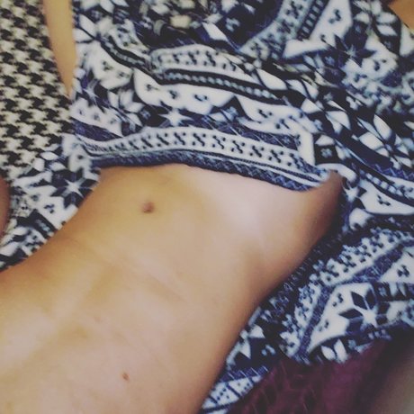 kätzchen xxx onlyfans nackt kunst bild