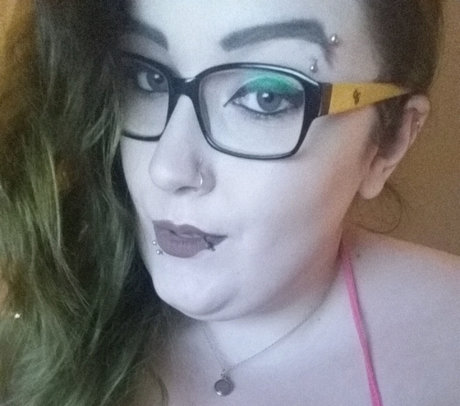 Huge Titty Queen Corii Siren 4 Sale_ exklusive nackten archiv