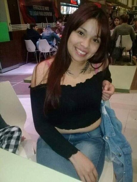 Naza Sool pornostar sexy bilder