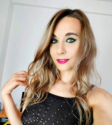 Naughty Adeline beste akt galerien