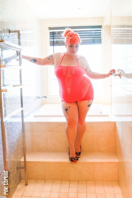 Courtney Trouble xxx top fotos