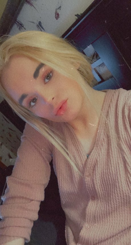 Antonia_ erwachsene hd bild