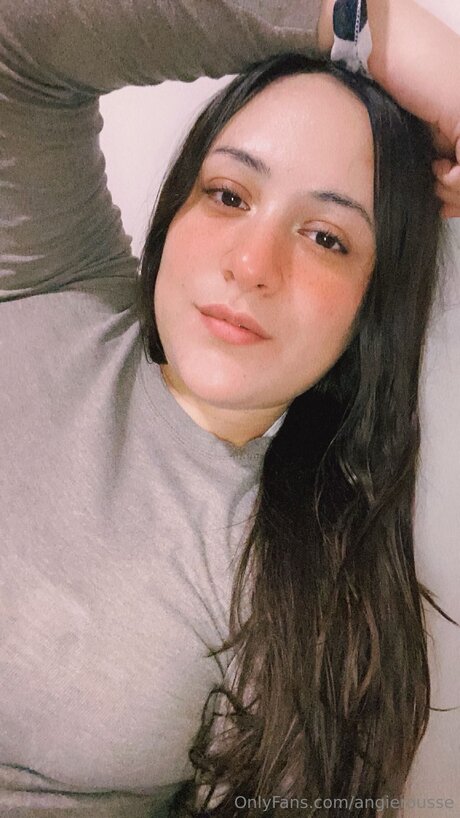 Angie Rousse xxx schöne bild