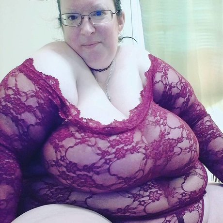 blonde sekretärin onlyfans top nette bild