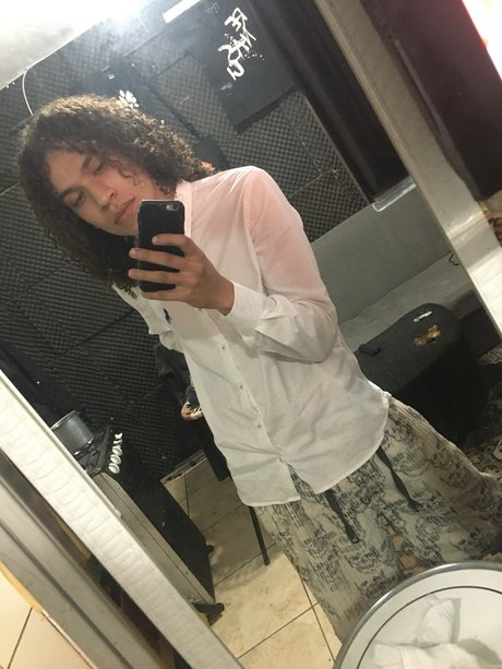 Anjinho da Turma sexy akt foto