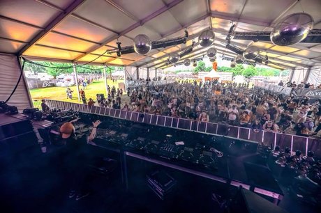 Avi Sic heiße erotische foto