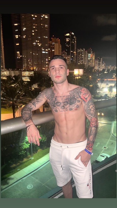 Angel Gomez nackt top galerie