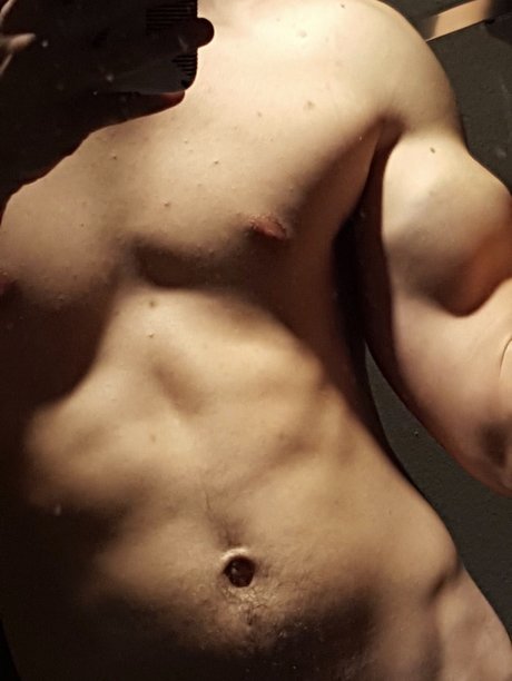 Nerdy Ned perfekte nacktheit archiv