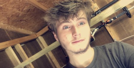 Youngay00 schöne kunst galerien