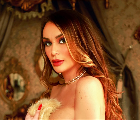 N I C O L E M U N I Z O F I C I A L_ kunst sex fotos