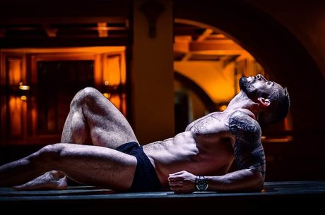 CUBAN DY kostenlose akt foto