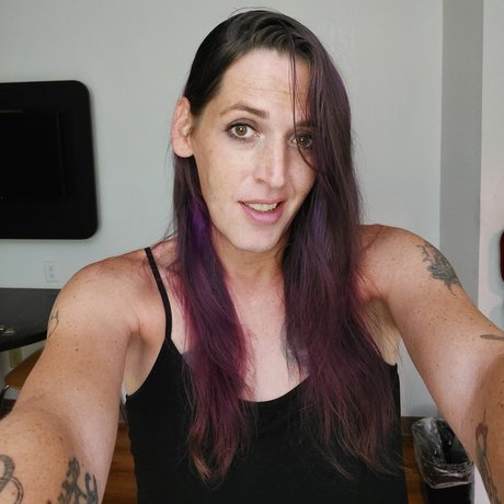 Nikkinomicon model schöne galerie