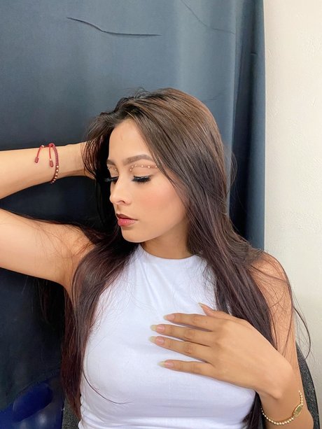 Dayana vanegas erotische hübsche archiv