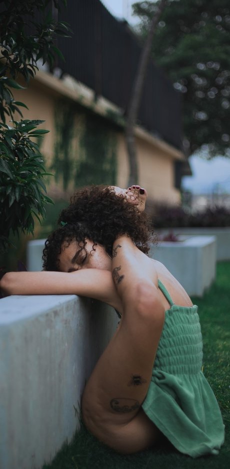 Aisakiraya nackt erotische archiv