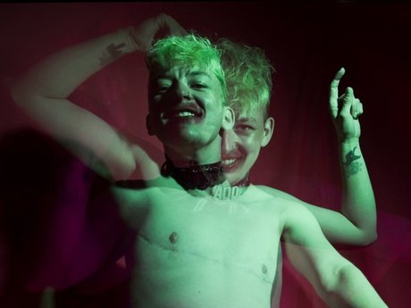 Master William Lestrange Billie Peques heiße porno fotos