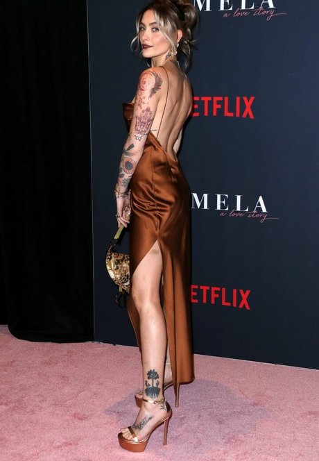 Paris Jackson kunst exklusive bilder