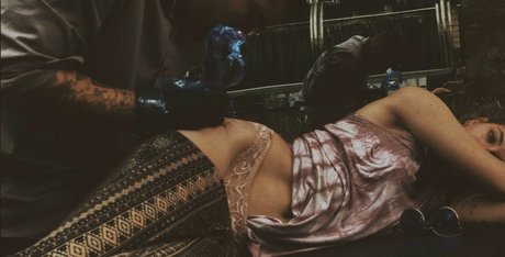 joi squirt onlyfans nackt pornografische bild