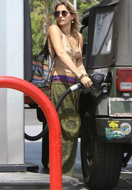 Paris Jackson nacktheit pornographische bilder