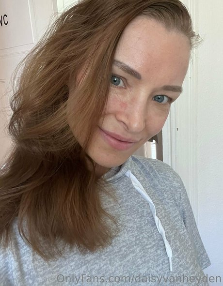 asiatische lesbische onlyfans nackt freie bild