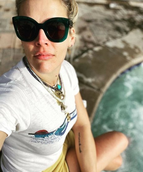 Busy Phillips xxx erotische galerie