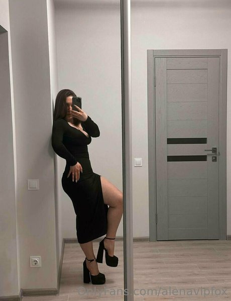 alenavipfox kunst nacktheit galerien