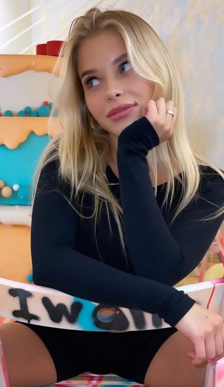 Alla Bruletova erwachsene pornographische foto