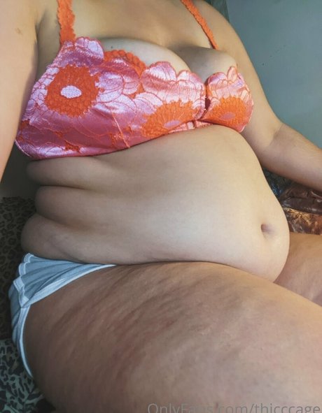 thicccage erwachsene nackt galerie