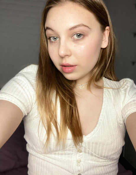 moon less model erotische bilder