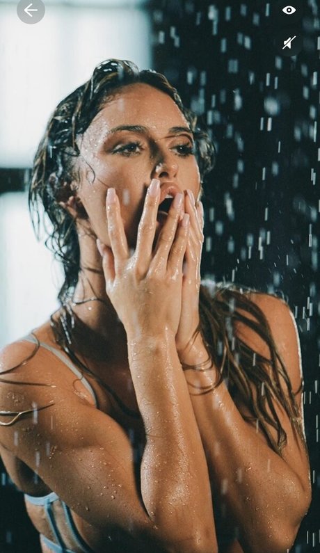 Julia Rose nacktheit top bilder