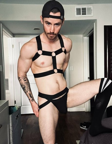 asiatische nackte onlyfans hübsche pornographische bild