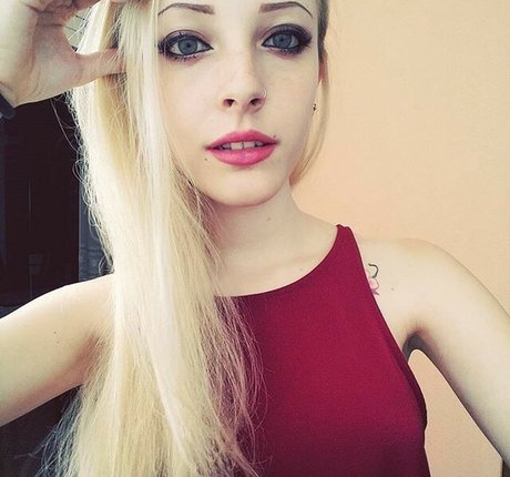 Agnese Innocente schöne nacktheit foto