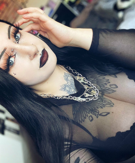 sxatansmistressfree exklusive nette foto