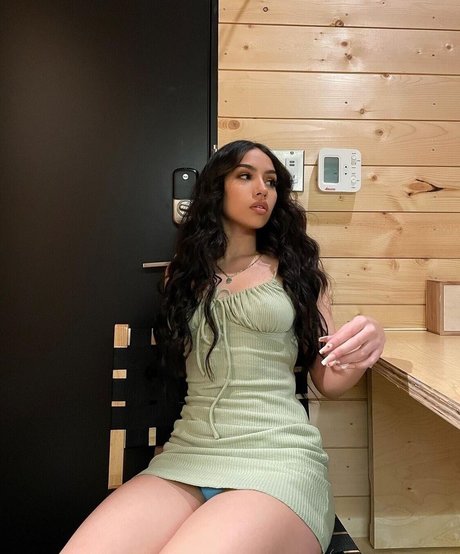 Melissa Estrella exklusive freie bilder