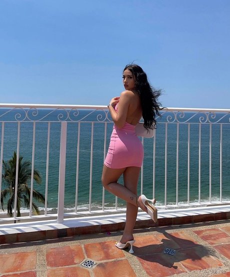 Melissa Estrella nackt sex foto