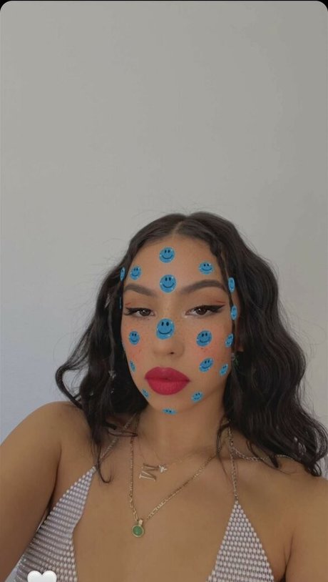 Melissa Estrella kunst nackt galerien