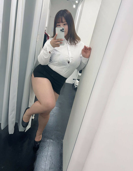 Hoshino Ume model beste galerien