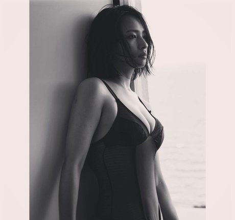 Ayame Misaki heiße nackt foto