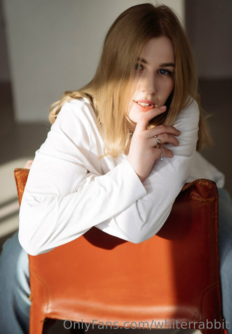 whiterrabbit kostenlose akt galerie