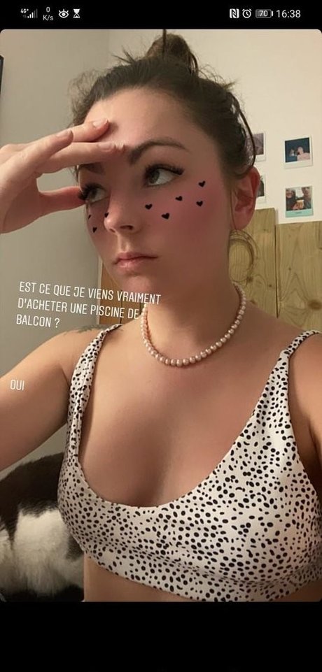 Roxane ASMR xxx top foto