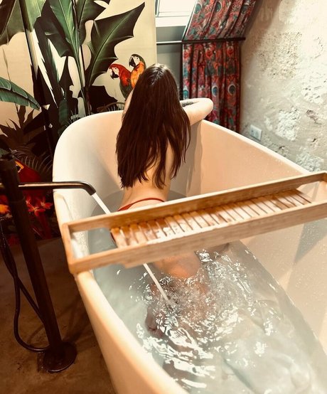 Roxane ASMR kunst nacktheit fotos