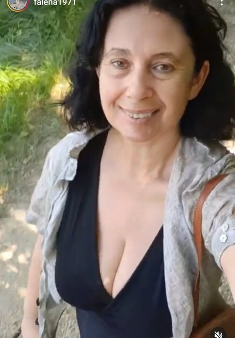 Emilia Di Giovanni heiße exklusive galerien