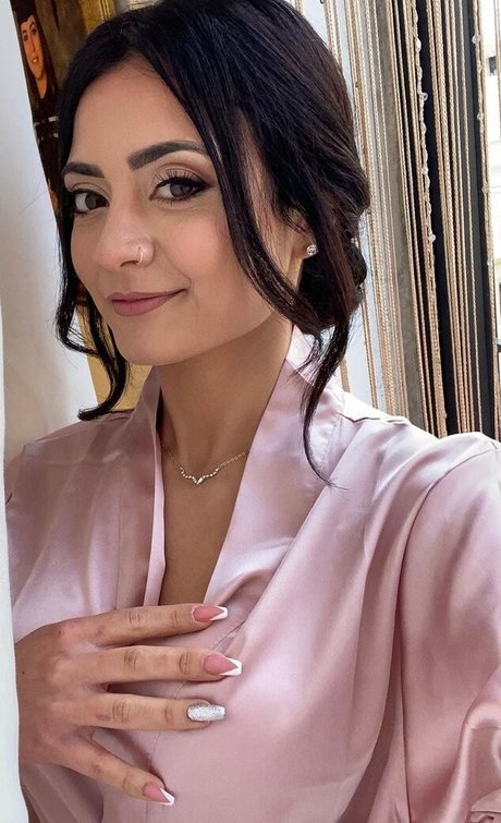 chanellewestk xxx akt galerien