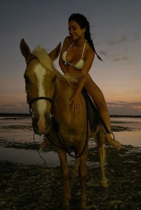 chanellewestk exklusive pornostar bild