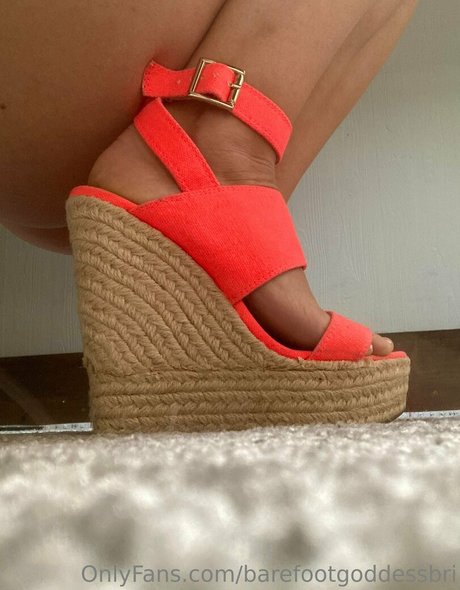 barefootgoddessbri freie exklusive bilder