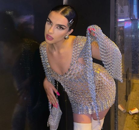 Marta Sango kunst nackt bilder